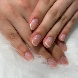 ネイル ホワイトニング専門サロンGLOW所属・GLOW a_nailのネイルデザイン
