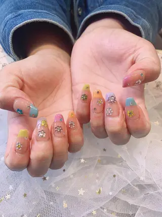 ミディアム カラー ネイル Ryoko Nailのネイルデザイン