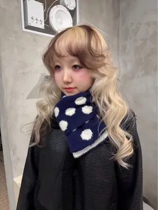 ロング 梅田/ハイトーン /yuriのヘアスタイル