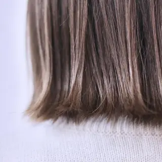 ミディアム カラー 白土 さくらのヘアスタイル