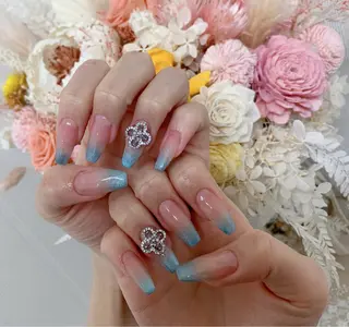 ネイル ✨Nailsalon Vi+✨のネイルデザイン