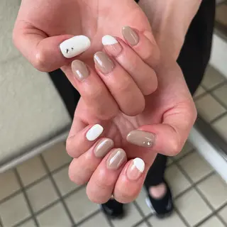 ネイル ウスイマイコ カット/ケアカラーのヘアスタイル