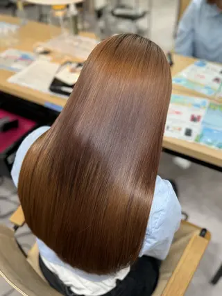 カラー レイヤーカット/ 艶カラー/山内一暉のヘアスタイル