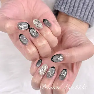 ネイル Bianca👼🏻 OIKAWAのネイルデザイン