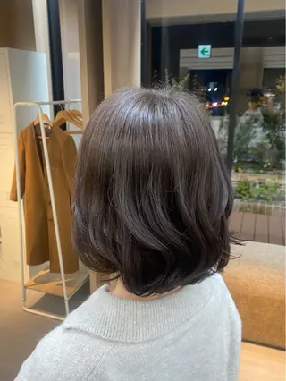 ミディアム カラー LAMIN MEFULL 木場店所属・篠田 千佳のヘアスタイル
