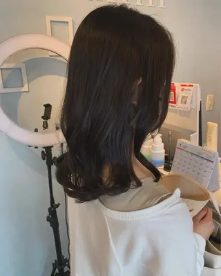 セミロング 艶髪カラー☘️ CHISATOのヘアスタイル