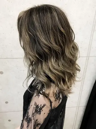 カラー 💎馴染むエクステ ×カラーTOMO💎のヘアスタイル