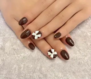 ネイル Lowé所属・Lowé みるくのネイルデザイン