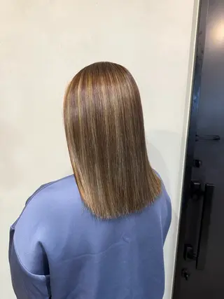 カラー 🫧ももか /艶カラー/髪質改善のヘアスタイル