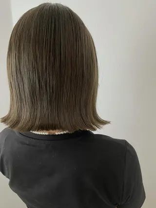 カラー KNOWHOW京都所属・トレンド/顔まわり/ レイヤー/グレージュのヘアスタイル