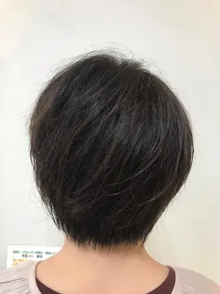 ショート カラー 横田 尚登のヘアスタイル
