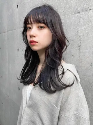 セミロング カラー レイヤー/顔周り /透明感🩶高橋大のヘアスタイル