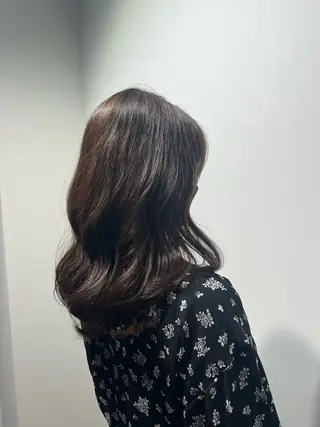 セミロング 長谷 朋美のヘアスタイル