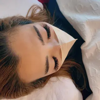 カラー パーマ ネイル マツエク・マツパ アイブロウ 神山 ビューティー・アイのマツエク・マツパデザイン