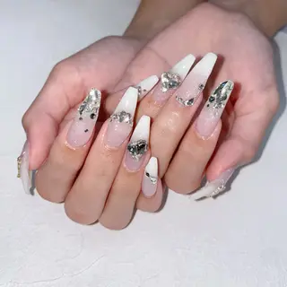 ネイル Annailsalon所属・E miのネイルデザイン