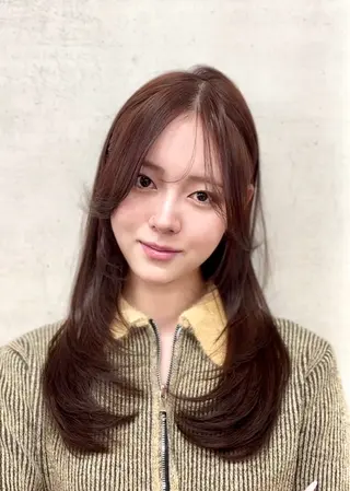 ロング 似合わせカット・透明 感カラー👑縮毛矯正のヘアスタイル