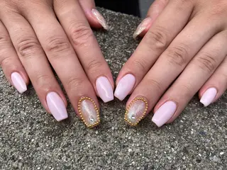 ミディアム ネイル ✴︎ Delightのネイルデザイン