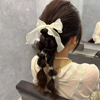 セミロング ヘアアレンジ NUMBER_ ユイナのヘアスタイル