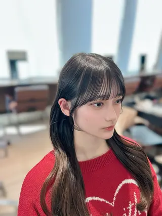 セミロング 🎀大竹美侑／顔まわ りカット／レイヤーのヘアスタイル