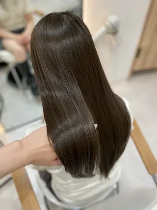 ロング カラー 艶髪・透明感カラー・ 韓国ヘア・Yuriのヘアスタイル