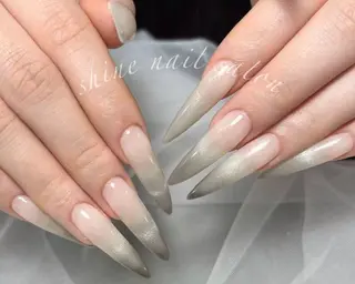 ネイル shineジェル& チップ長さだしのネイルデザイン