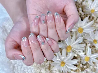ミディアム カラー ネイル Lea NAILsalon所属・Le’a NailSalonのネイルデザイン