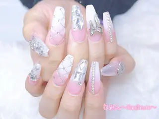 セミロング りぼん Re:Bonrのネイルデザイン