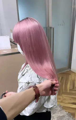 ロング 有人/バレイヤージュ /シャドールーツのヘアスタイル