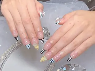 カラー ZIN RUBYNAILのネイルデザイン