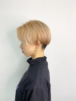 ショート レイヤー×縮毛矯正 深見 拓のヘアスタイル