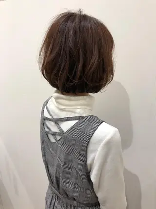 ショート 石田 優菜のヘアスタイル