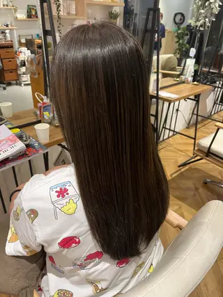 ロング カラー 津金 悠のヘアスタイル