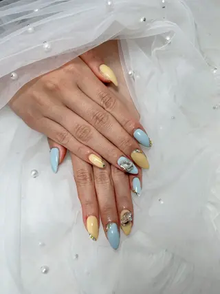 ネイル 🌈 Laule'aのネイルデザイン