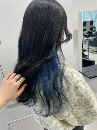 セミロング 🦄インナーカラー 🦄貫井彩花のヘアスタイル