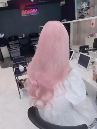 ロング カラー パーマ ヘアアレンジ メンズ キッズ ネイル マツエク・マツパ アイブロウ ハイトーン/ピンク 💗モモ໒꒱のヘアスタイル