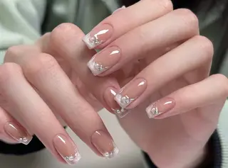 ネイル 高木 維麗絲のネイルデザイン