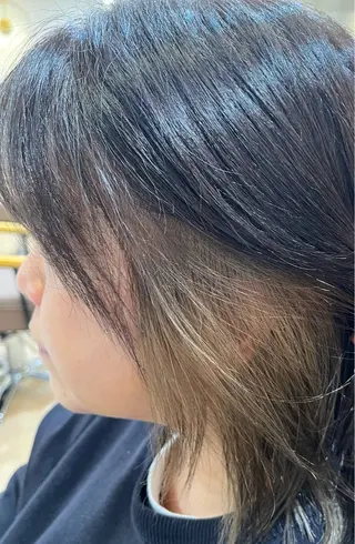 ミディアム カラー 新井 希実 SOUPLE.のヘアスタイル