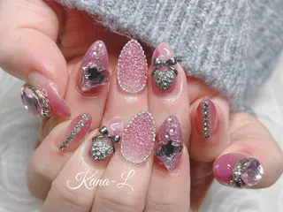 ネイル 芦辺 香奈のネイルデザイン