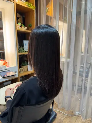 セミロング afloatkobe所属・美髪/髪質改善 川口凌弥のヘアスタイル