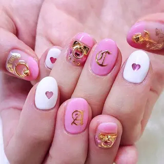 ネイル NOIROUGE所属・NOI ROUGEのネイルデザイン