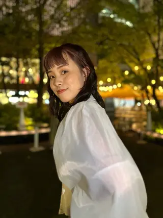 ミディアム カラー VIEWユリナ メイク/ カットのヘアスタイル