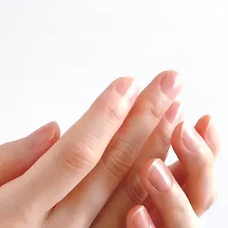 ネイル each Hibikiのネイルデザイン