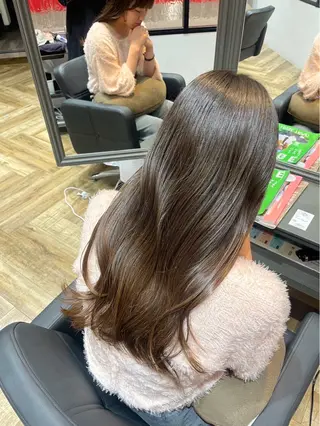 カラー カシータヘアリゾート千年店所属・菱田 天斗のヘアスタイル