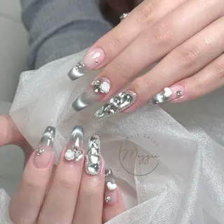 ネイル Maggie Nail🦩のネイルデザイン