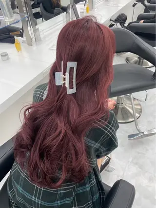 カラー ユイ☆ハイトーン ☆ブリーチデザインのヘアスタイル