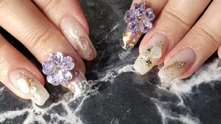 ミディアム ネイル クロキ 。のネイルデザイン