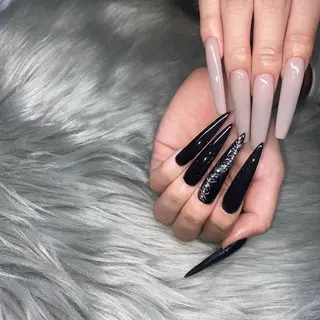 ネイル la vie  Luire所属・la vie Luire ｱｽｶのネイルデザイン