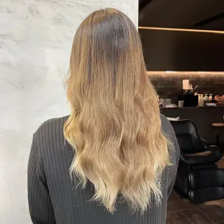 ロング 🫧艶髪/ブリーチ 🐳honami🫧のヘアスタイル