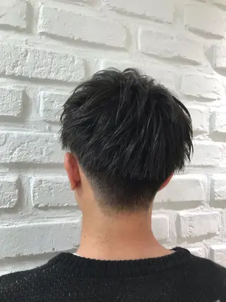 ショート メンズ 【暖色カラー特化】 中山由梨のヘアスタイル