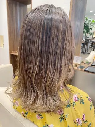セミロング カラー 入江 允のヘアスタイル